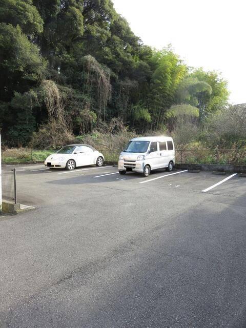 リヴェ−ル四の湯Ｂ（202） 駐車場