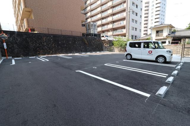PREMILIFE石垣東（202） 駐車場