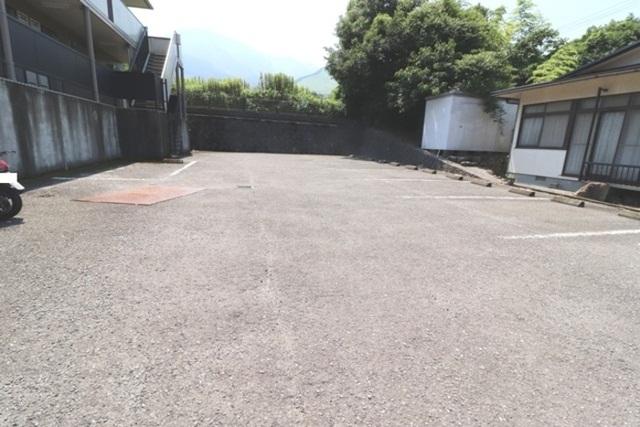 セジュール御座（205） 駐車場