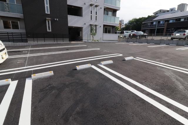 DWELL石垣東（101） 駐車場