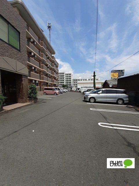シーポート花時計（306） 駐車場