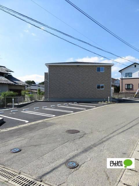 ウイング日出　Ⅳ（102） 駐車場
