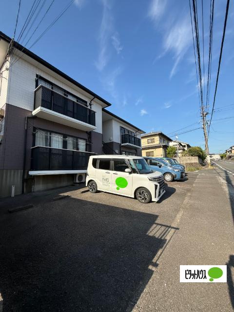 アイデアル光吉（202） 駐車場