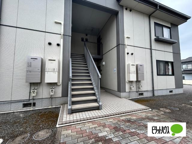 速見郡日出町大字藤原アパート エントランス