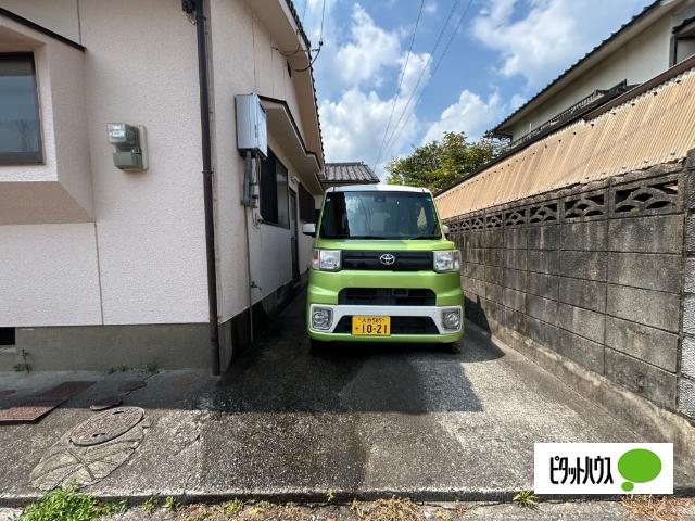 古市貸家 駐車場