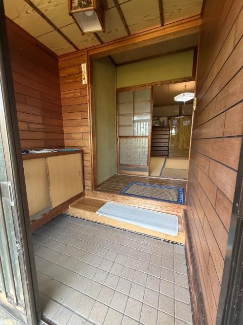 国見戸建て 玄関