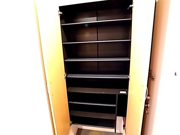 クレール天城通（302） 収納