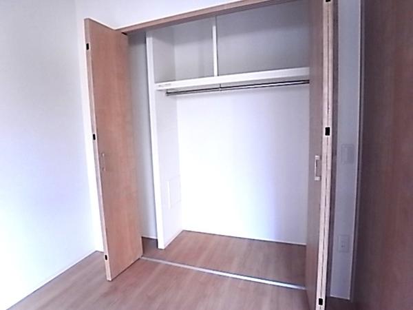 エーデルホーフ住吉本町（102） 収納