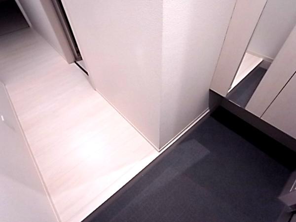 Ｄ−ｒｏｏｍ灘北通（101） 玄関