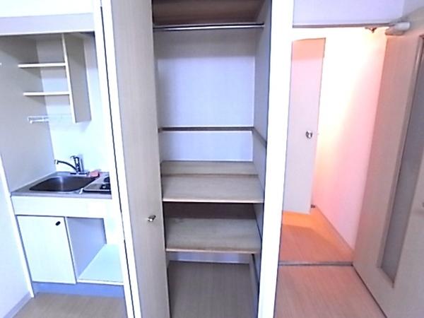 神戸市中央区割塚通マンション 収納