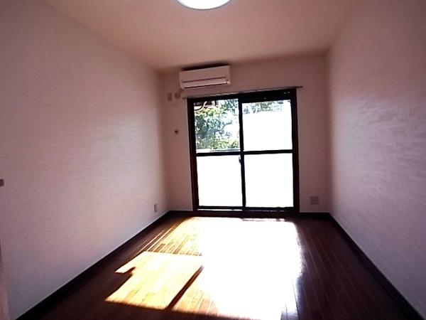 神戸市灘区岩屋中町マンション リビング