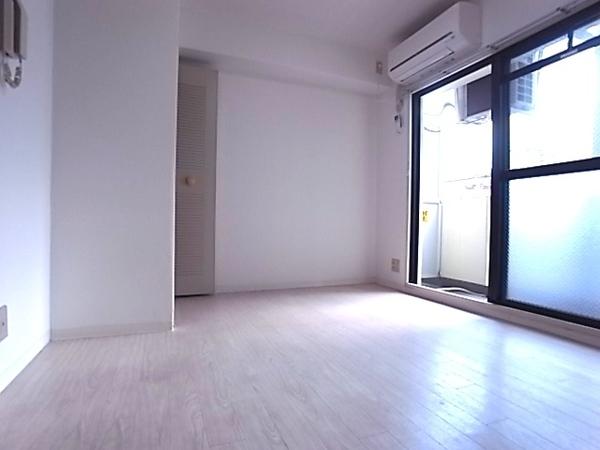 神戸市灘区友田町マンション リビング