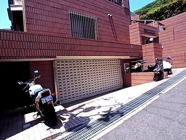 MAYA桜ビレッジ（205） 駐車場