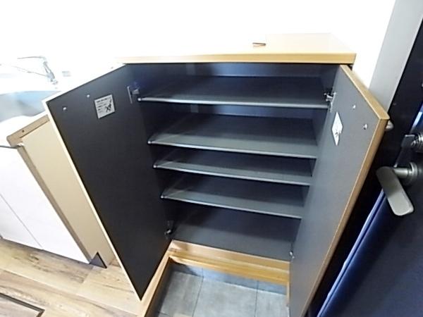 フルール岡本（101） 収納