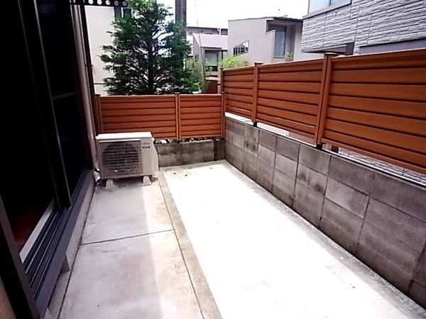 フルール岡本（101） 庭