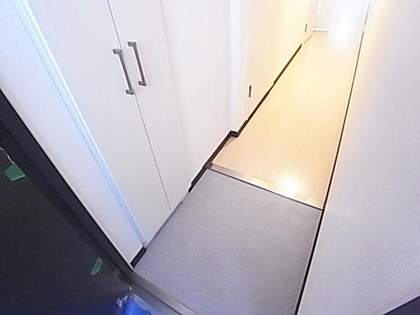 コンフォート王子（403） 玄関