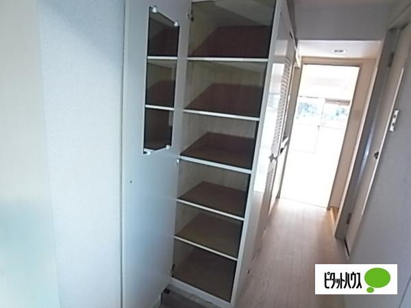 神戸市灘区岩屋中町マンション 収納