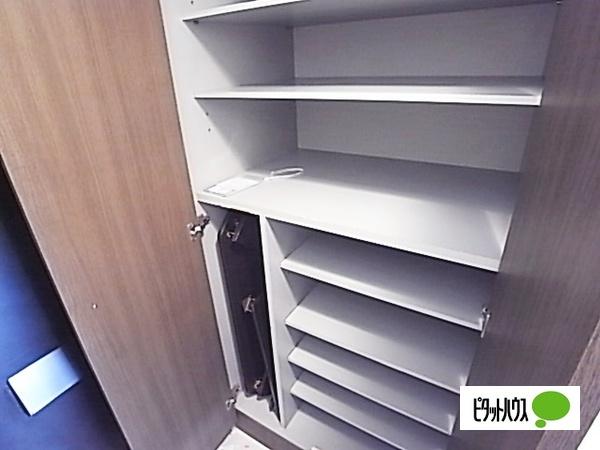 神戸市灘区岩屋北町マンション 収納