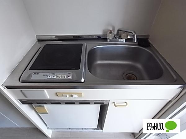 神戸市中央区坂口通アパート キッチン