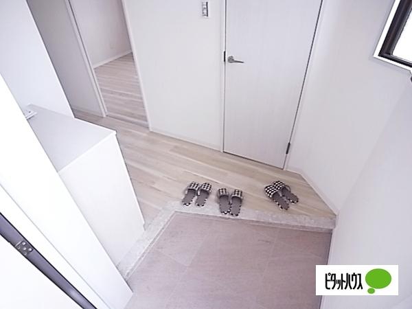 ローレル甲南（503） 玄関
