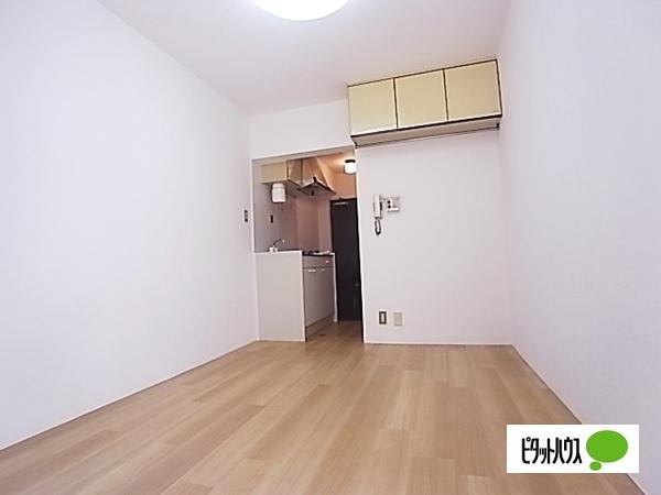 神戸市東灘区深江本町マンション リビング