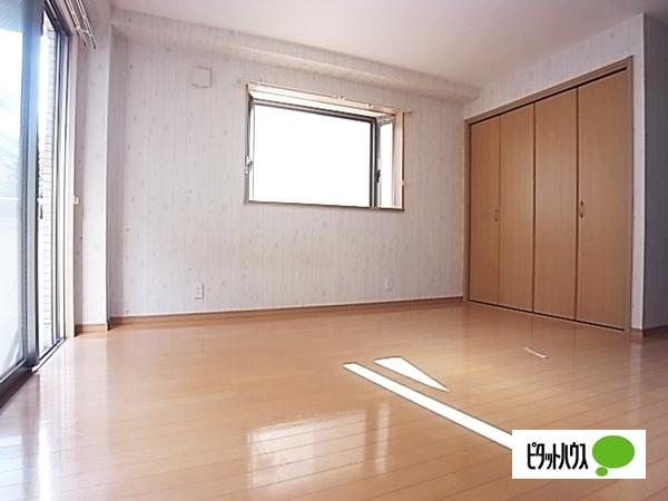 神戸市灘区城内通マンション リビング