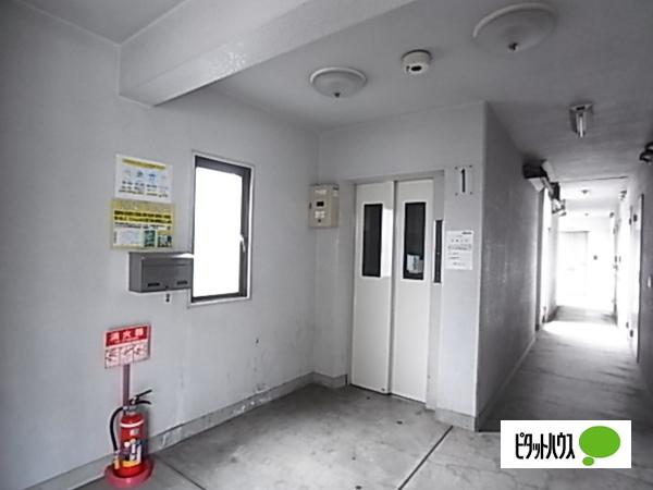 神戸市灘区新在家南町マンション ロビー