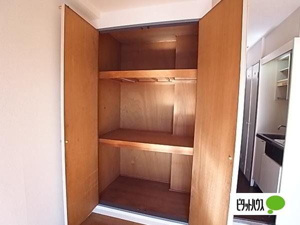神戸市灘区新在家南町マンション 収納