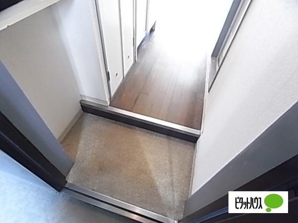 神戸市灘区新在家南町マンション 玄関