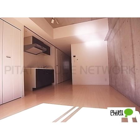 神戸市中央区磯上通マンション 部屋写真4 リビング