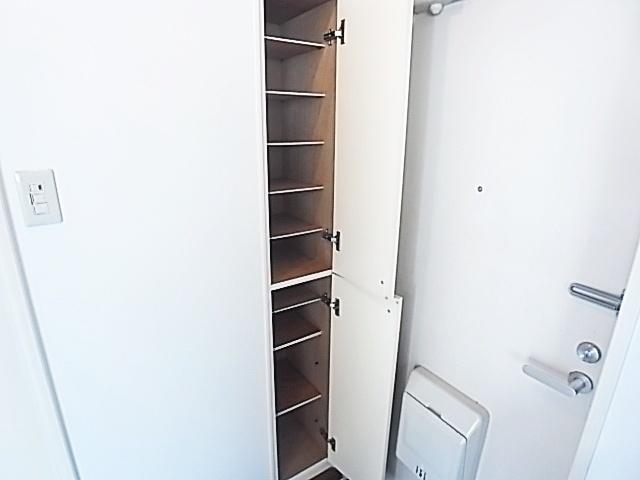 神戸市灘区岩屋北町アパート 収納
