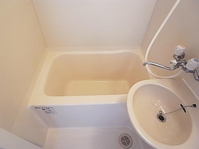 神戸市灘区岩屋北町アパート バス／シャワー