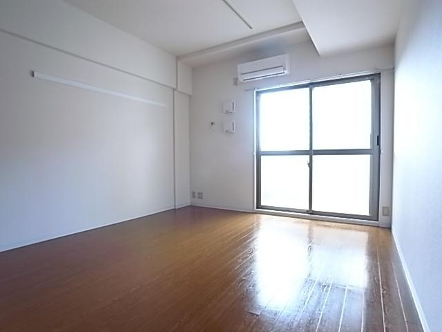 神戸市中央区熊内橋通マンション リビング