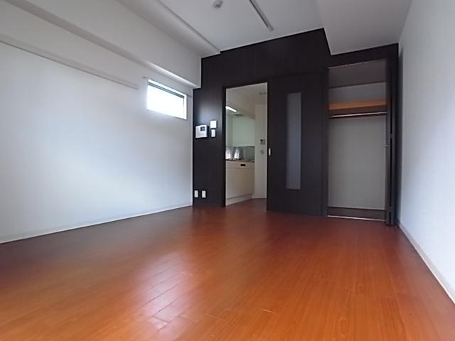 神戸市中央区熊内橋通マンション リビング