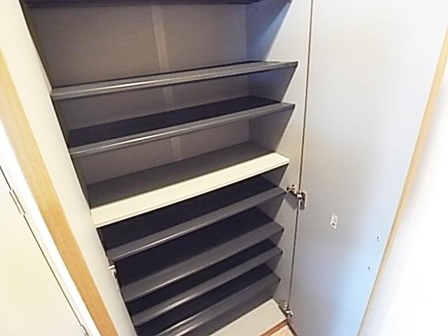 エスペランサ灘駅前（102） 収納