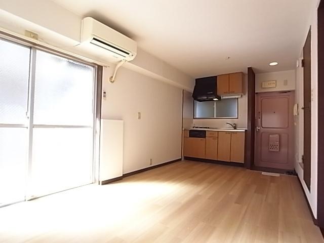 神戸市中央区国香通マンション リビング