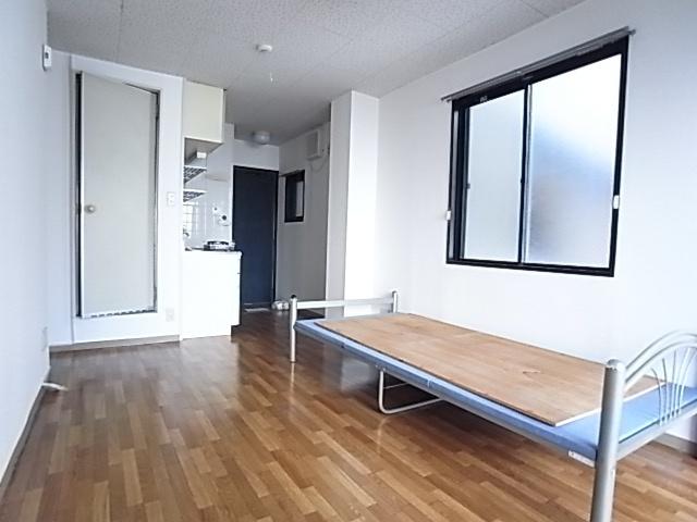 神戸市中央区東雲通マンション リビング