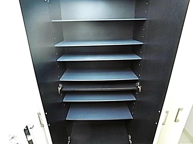 ＫＴＧ　ＲＥＳＩＤＥＮＣＥ　芦屋西（101） 収納