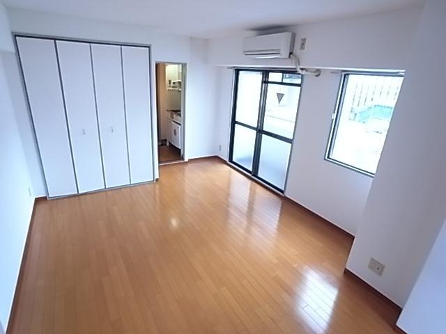 神戸市灘区岩屋北町マンション リビング