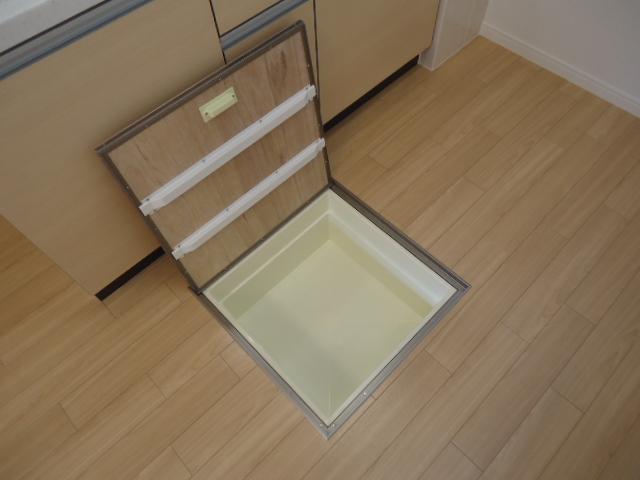 グレイス井沢Ⅰ 収納