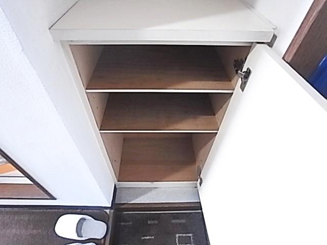 神戸市灘区烏帽子町マンション 収納