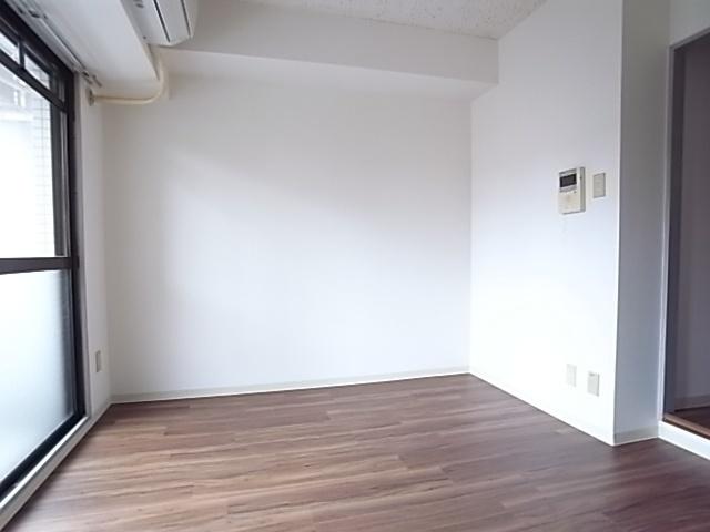 神戸市灘区岩屋北町マンション リビング