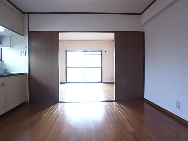 神戸市灘区篠原南町マンション リビング