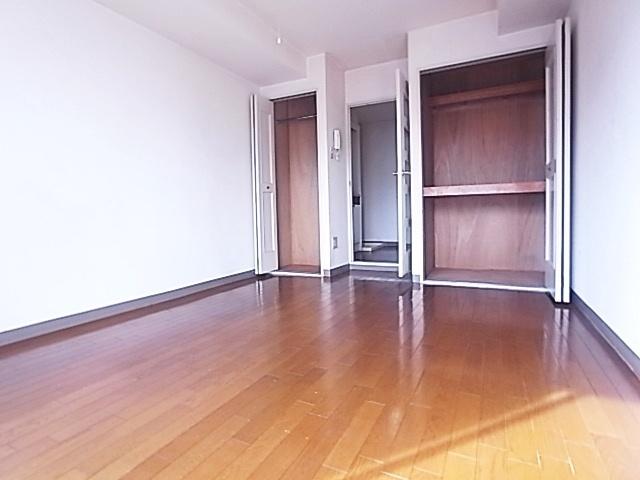 神戸市灘区岩屋中町アパート リビング