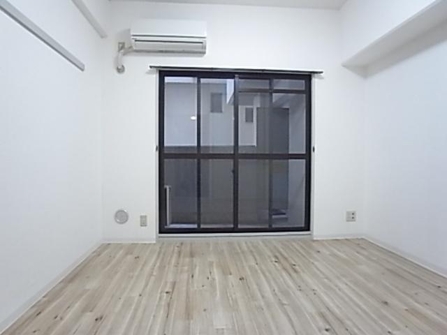 神戸市灘区岩屋北町マンション リビング