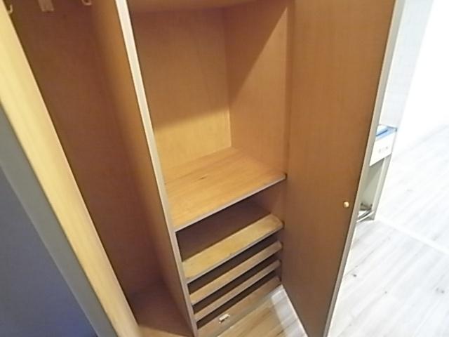 神戸市灘区岩屋北町マンション 収納