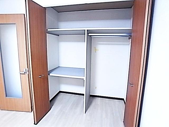 フルール岡本（202） 収納