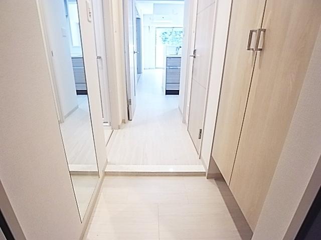 グランビスタ新神戸（404） 玄関
