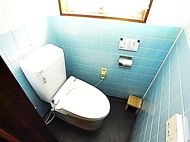 城内通4丁目貸家（01） トイレ