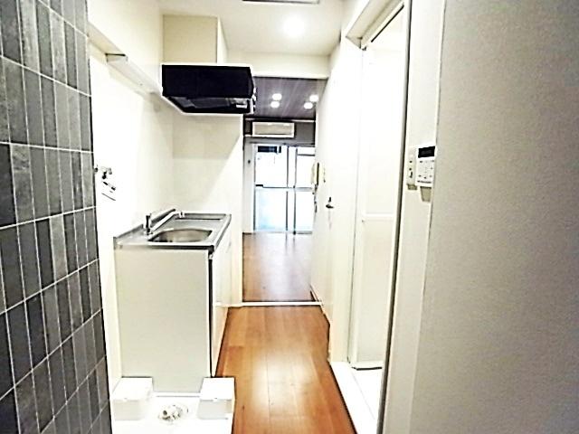 アムール水道筋（206） 室内